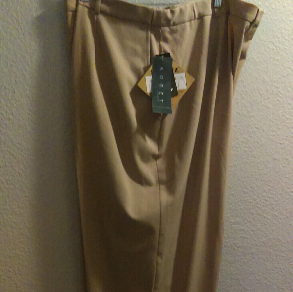 Koret Perfect Fit expandable waist tan trousers - Picture 3 of 3